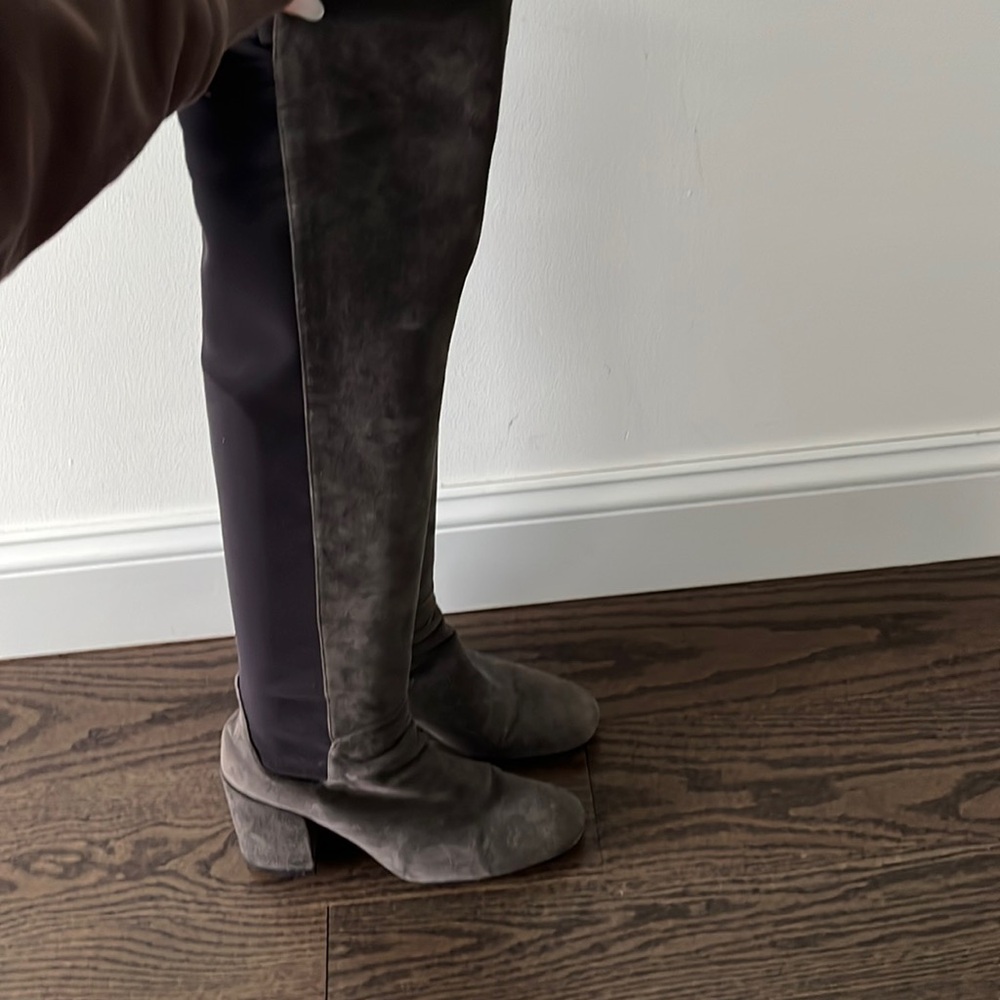 Stuart Weitzman grey boots